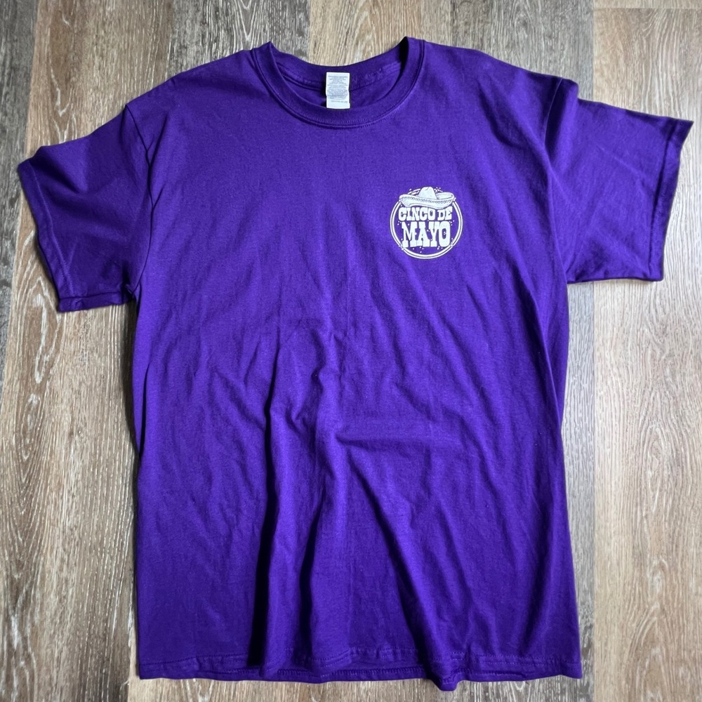 Gildan T-Shirt Mens Large Purple Cinco De Mayo Graphic Short Sleeve Tee Cotton
